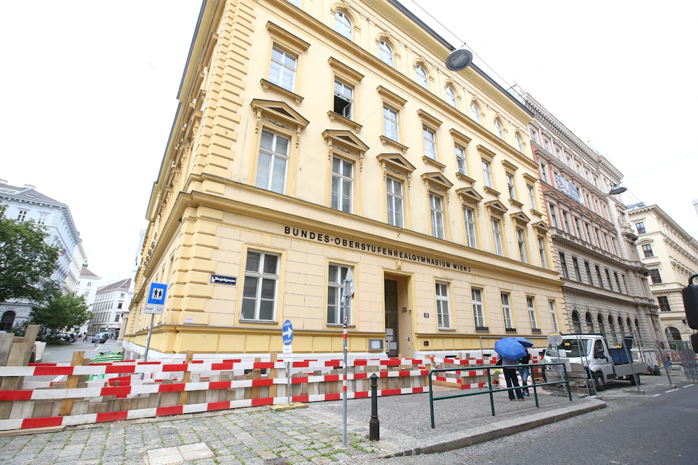 Corona-Alarm in Wiener Schule