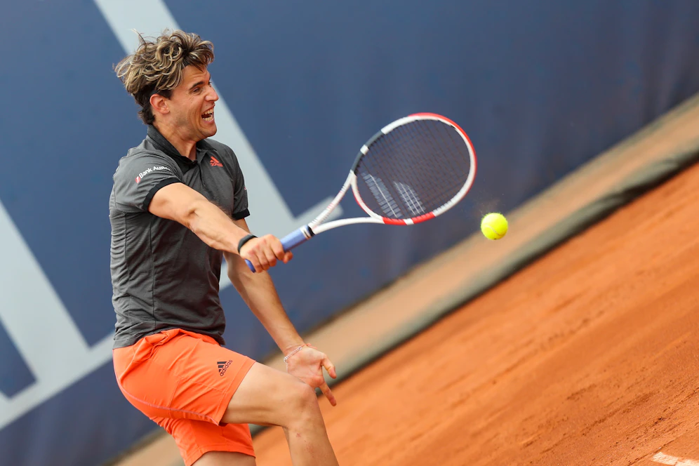 Dominic Thiem ist mit einem Sieg in die Finalrunde gestartet. 