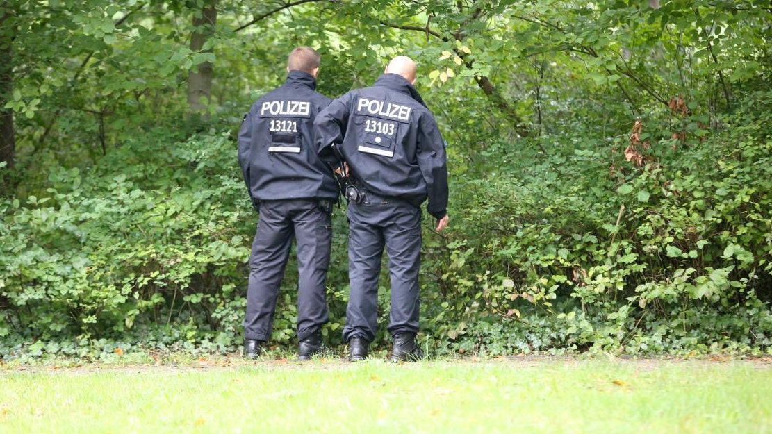 Heute.at - Bub (6) findet menschlichen Schädel beim Fußballspielen