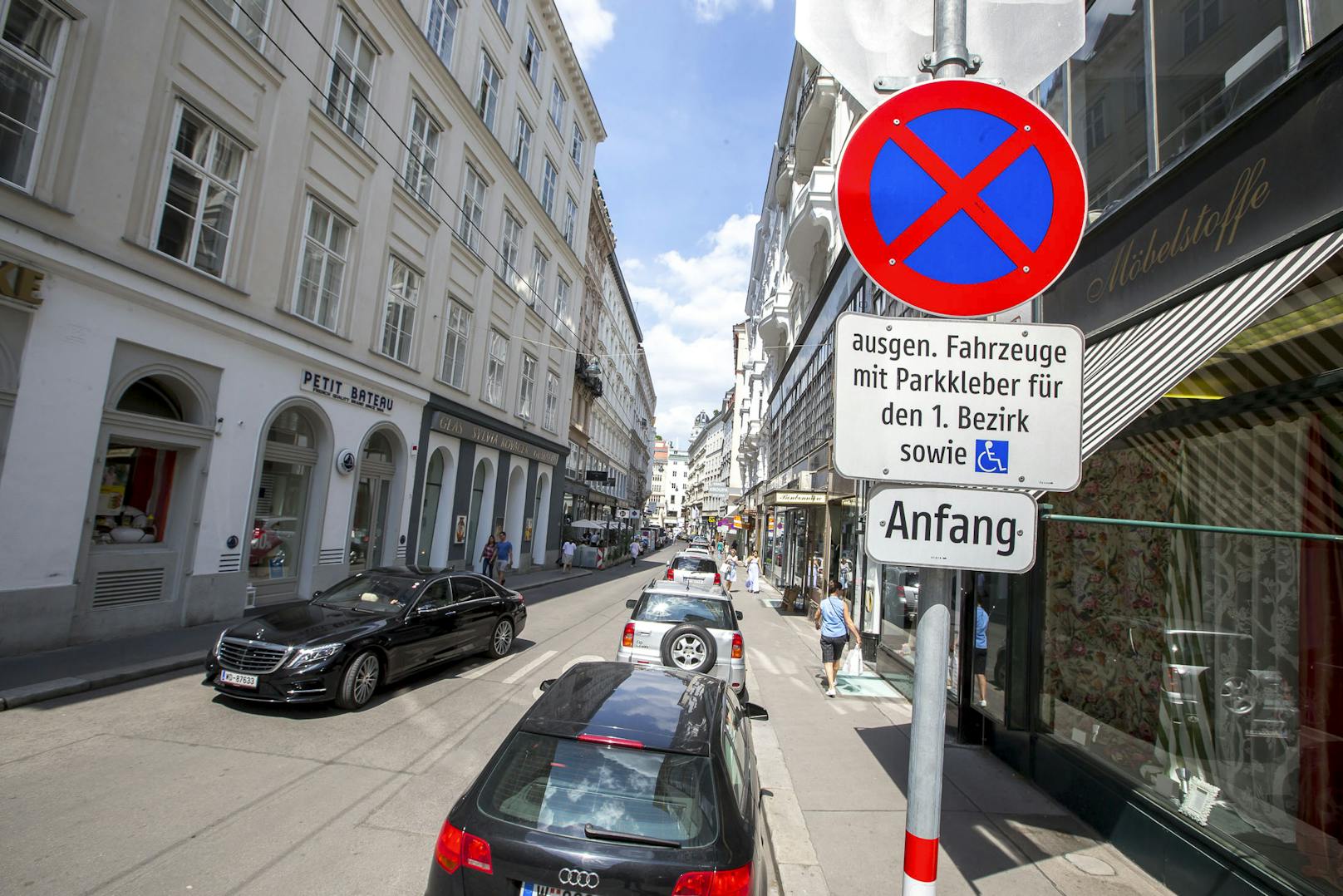 49.000 Autos fahren täglich über die sechs Hauptrouten über Ring und Kai in die Wiener Innenstadt ein.