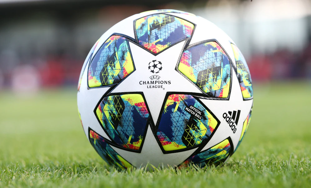 Die UEFA empfiehlt, das Transferfenster zu verlängern. 
