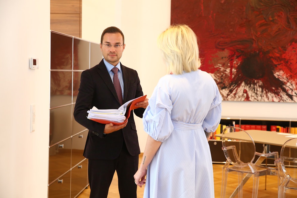 Top-Anwalt Ronald Bauer kämpft für die Enkelin.<br>