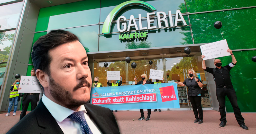 Die Mitarbeiter der Kaufhaus-Kette protestieren gegen die Schließungen.