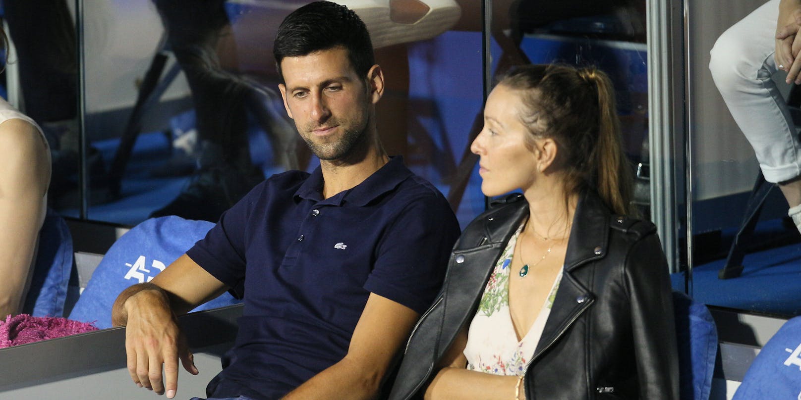 Novak Djokovic (l.) mit Gattin Jelena