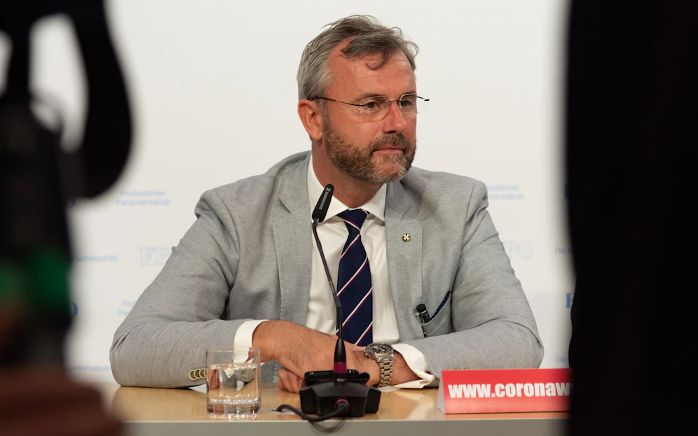 FPÖ-Chef Norbert Hofer wird seit seinem umstrittenen Koran-Sager heftig kritisiert – und bedroht.