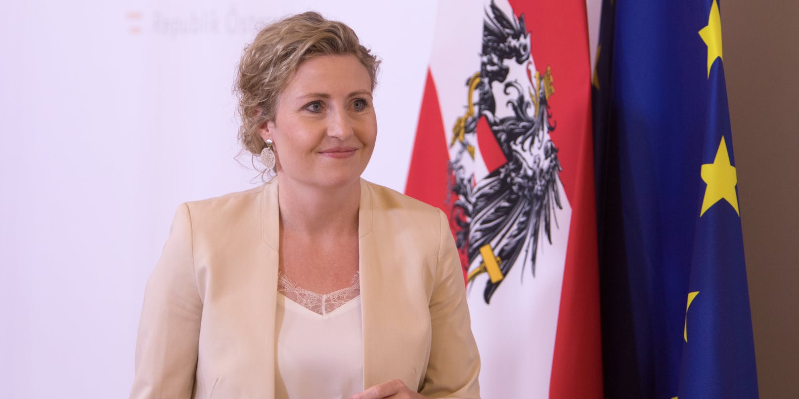 Integrationsministerin Susanne Raab (ÖVP): "Antisemitismus, egal aus welcher Richtung er kommt, hat in Österreich keinen Platz."<br>
