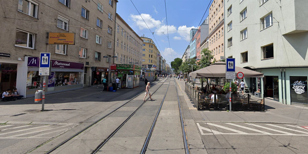Polizeieinsatz in der Quellenstraße nach Bedrohung mit Messer.