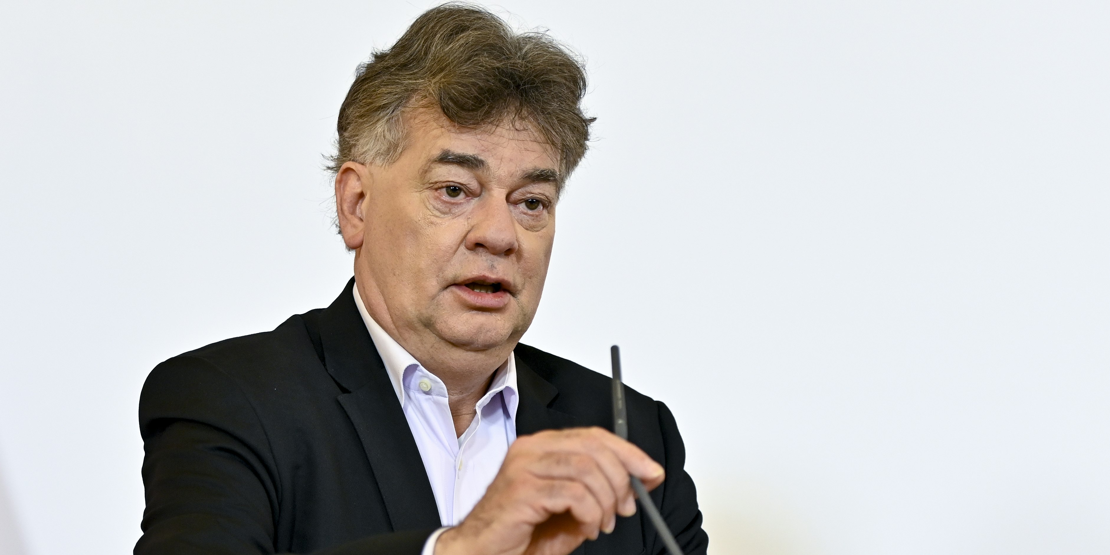 Werner Kogler kündigt das Ende der Geisterspiele ab dem 1. September an. 