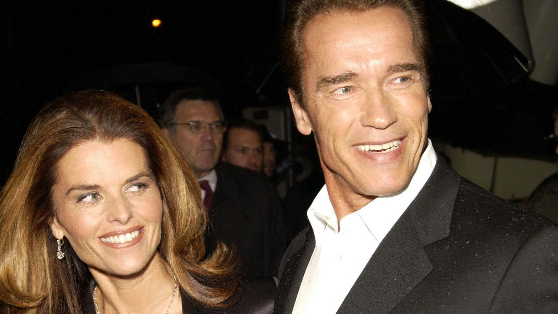 Der Steirischen Eiche Arnold Schwarzenegger sagte man auch im Bett Stehvermögen nach. Kennedy-Nichte und Ehefrau Maria Shriver ignorierte die Gerüchte. Bis sie 2011 draufkam, dass der 10-jährige Sohn der Haushälterin und ihre Kinder den gleichen Papa hatten. Dann war's mit der Ehe vorbei.  