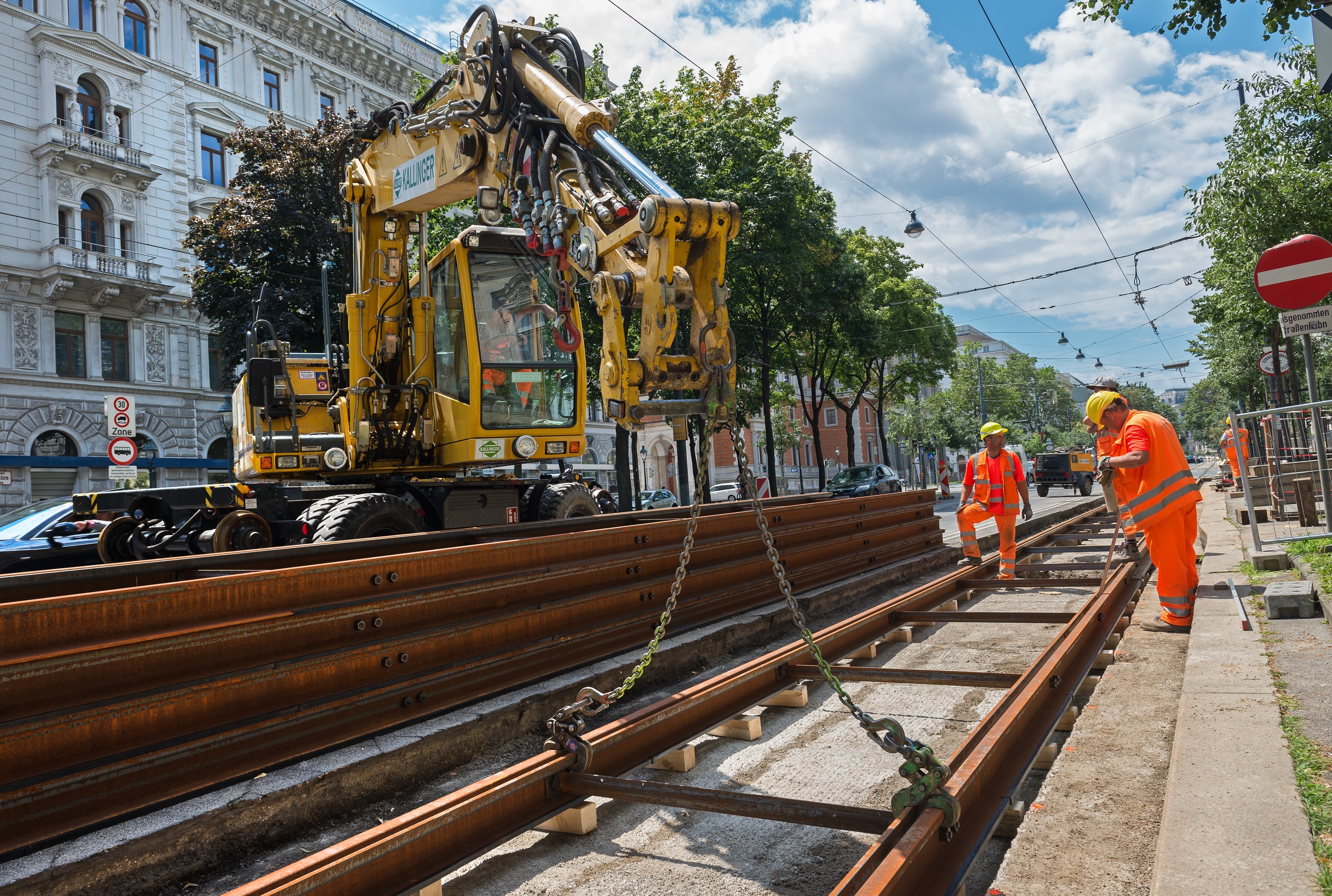 Gleisbaustelle im Sommer (Symbolbild).