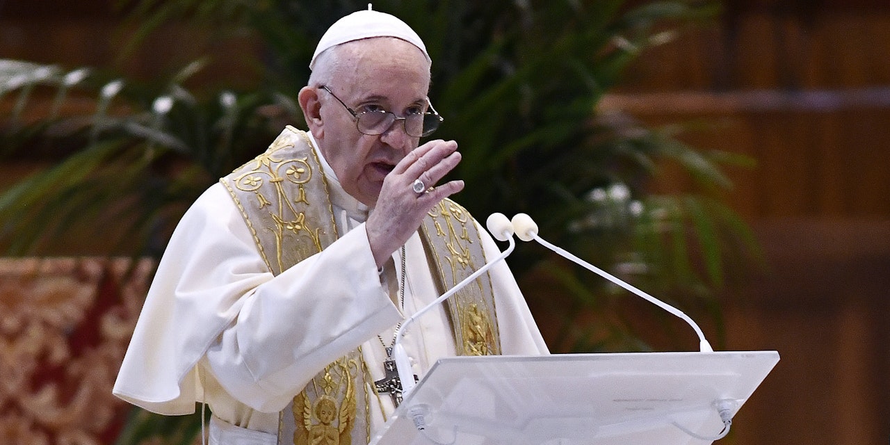 Papst Franziskus betet für verunglückten Zanardi - Formel ...