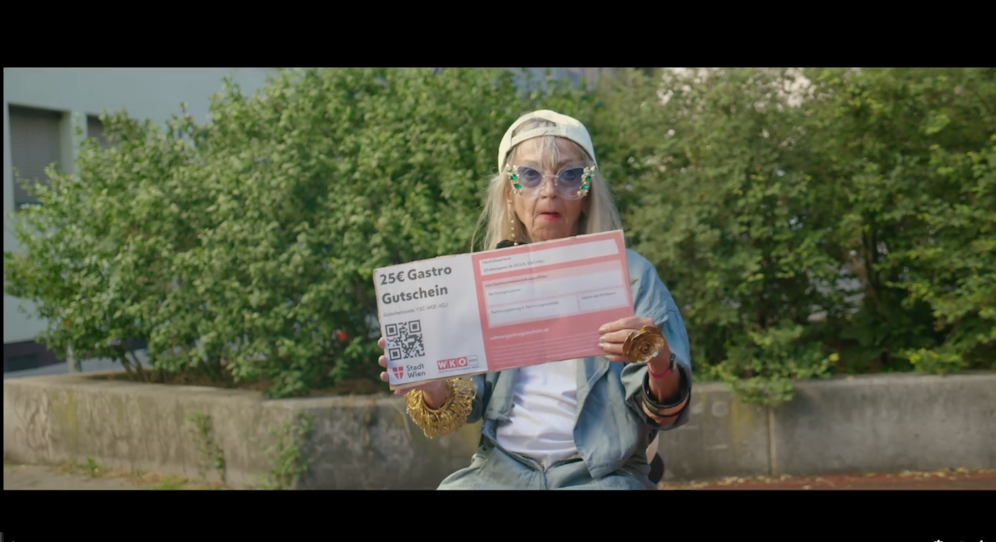 Frau Monika aka Die Meerjungfrau von Kritzendorf bittet um Gutschein-Spenden.