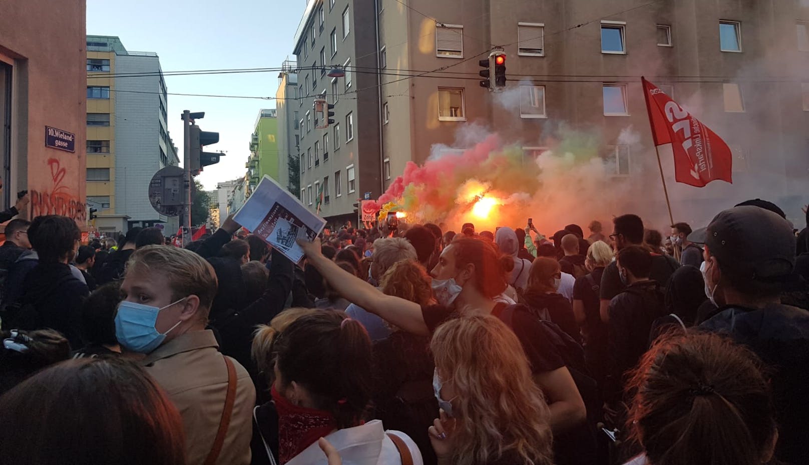 Kurden-Demos in Wien wurden immer wieder von Nationalisten gestört.
