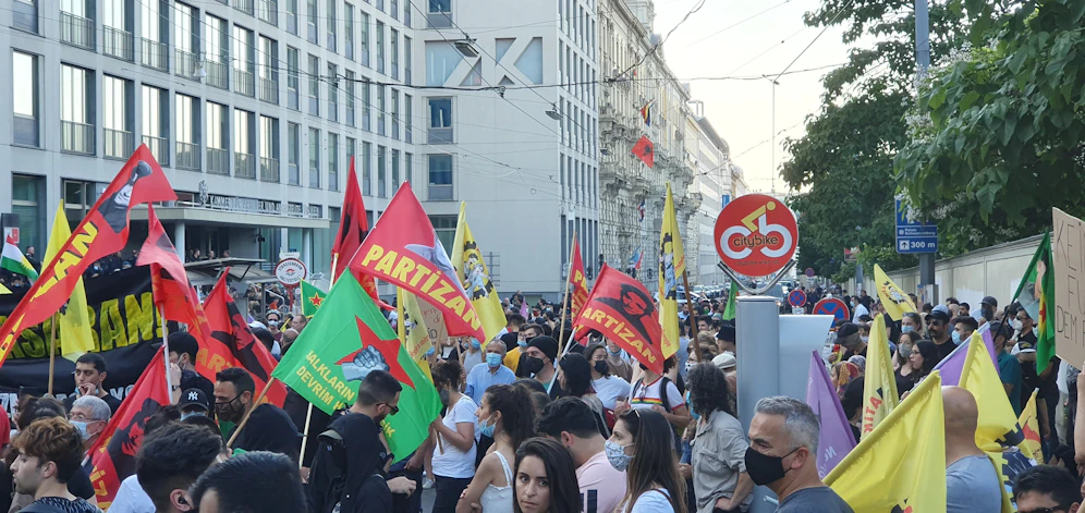 Zu Ausschreitungen wie bei der Kurden-Demo in Wien soll es nicht mehr kommen.