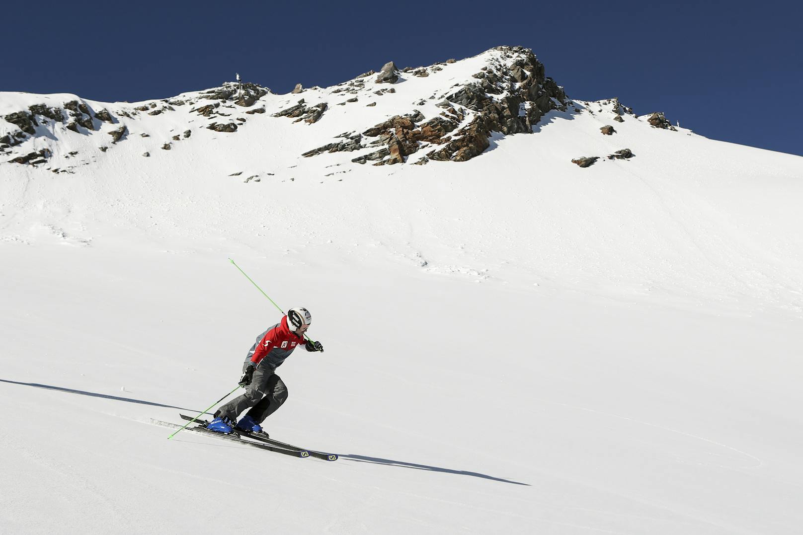 Hannes Reichelt trainiert wieder auf Schnee
