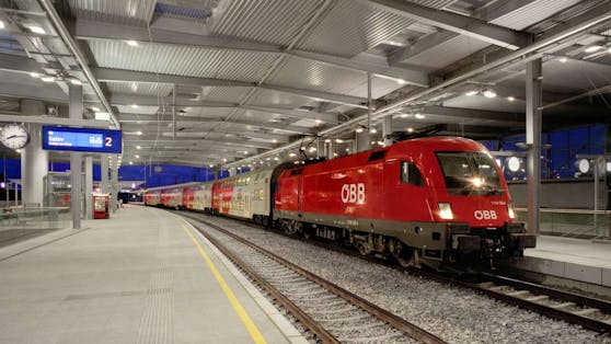 Nacht-S-Bahn und Nachtbusse ab 10. Juli wieder im Einsatz.