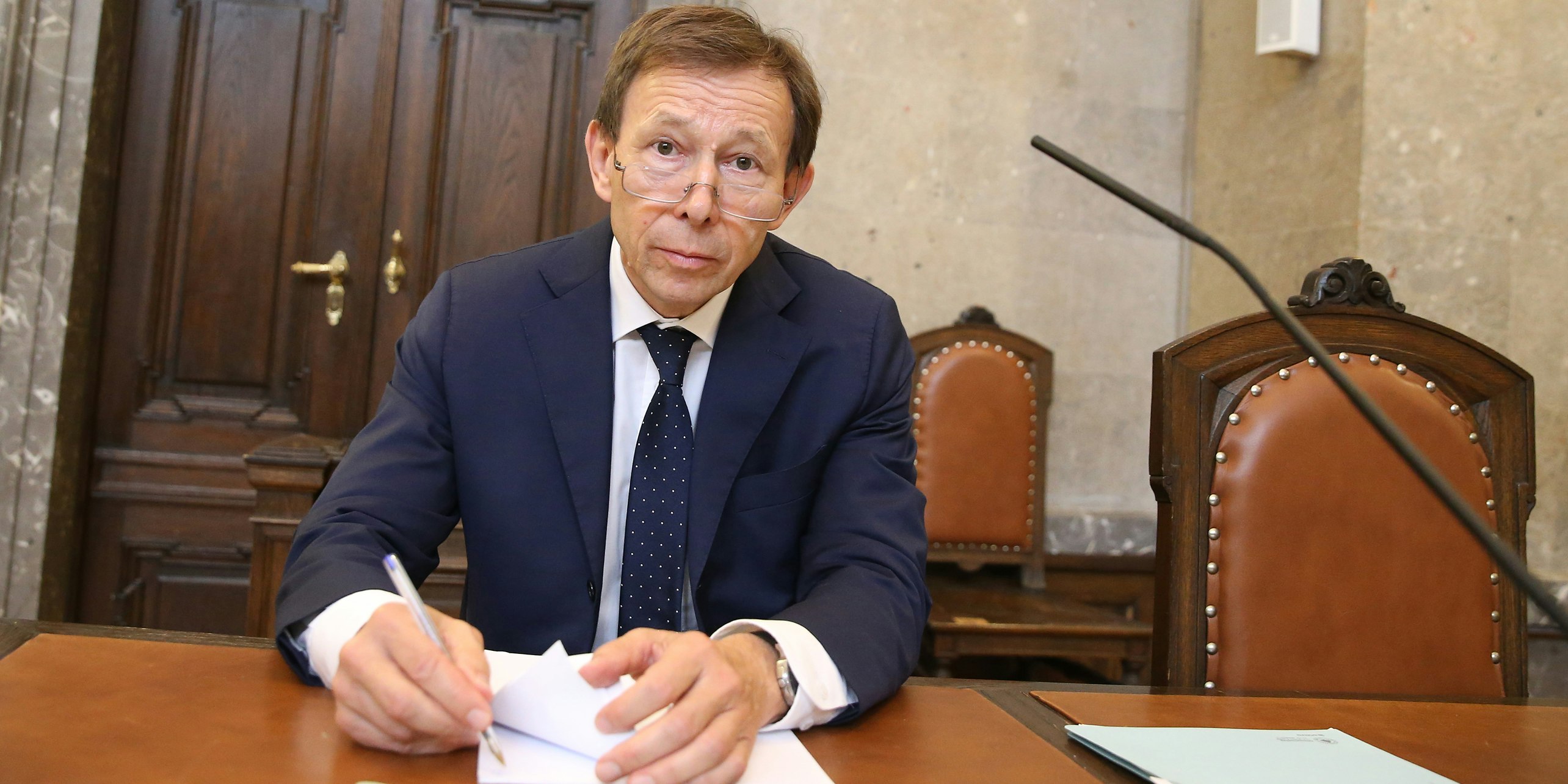 Star-Anwalt Rudolf Mayer