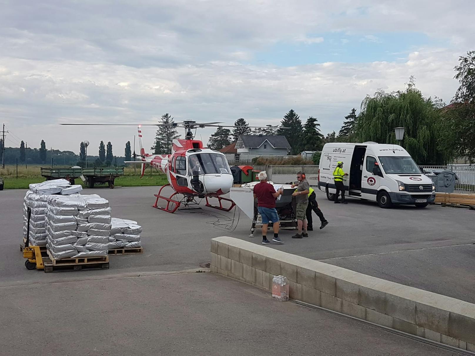 Hubschrauber im Einsatz.