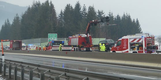 Auf der S6 ist es zu einem tödlichen Verkehrsunfall gekommen.