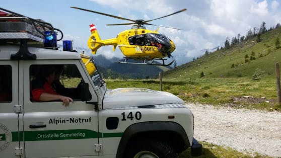 Die Bergrettung Semmering und der Notarztheli waren vor Ort.