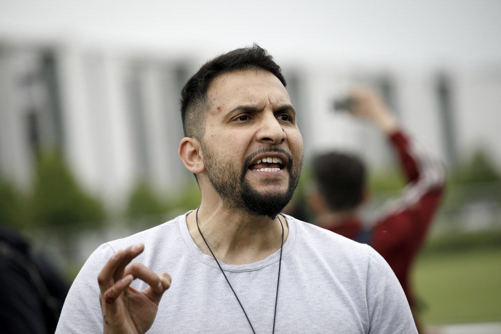 Einst veganer Promi-Koch, nun selbsternannter Umstürzler und Anführer: Attila Hildmann in Berlin.