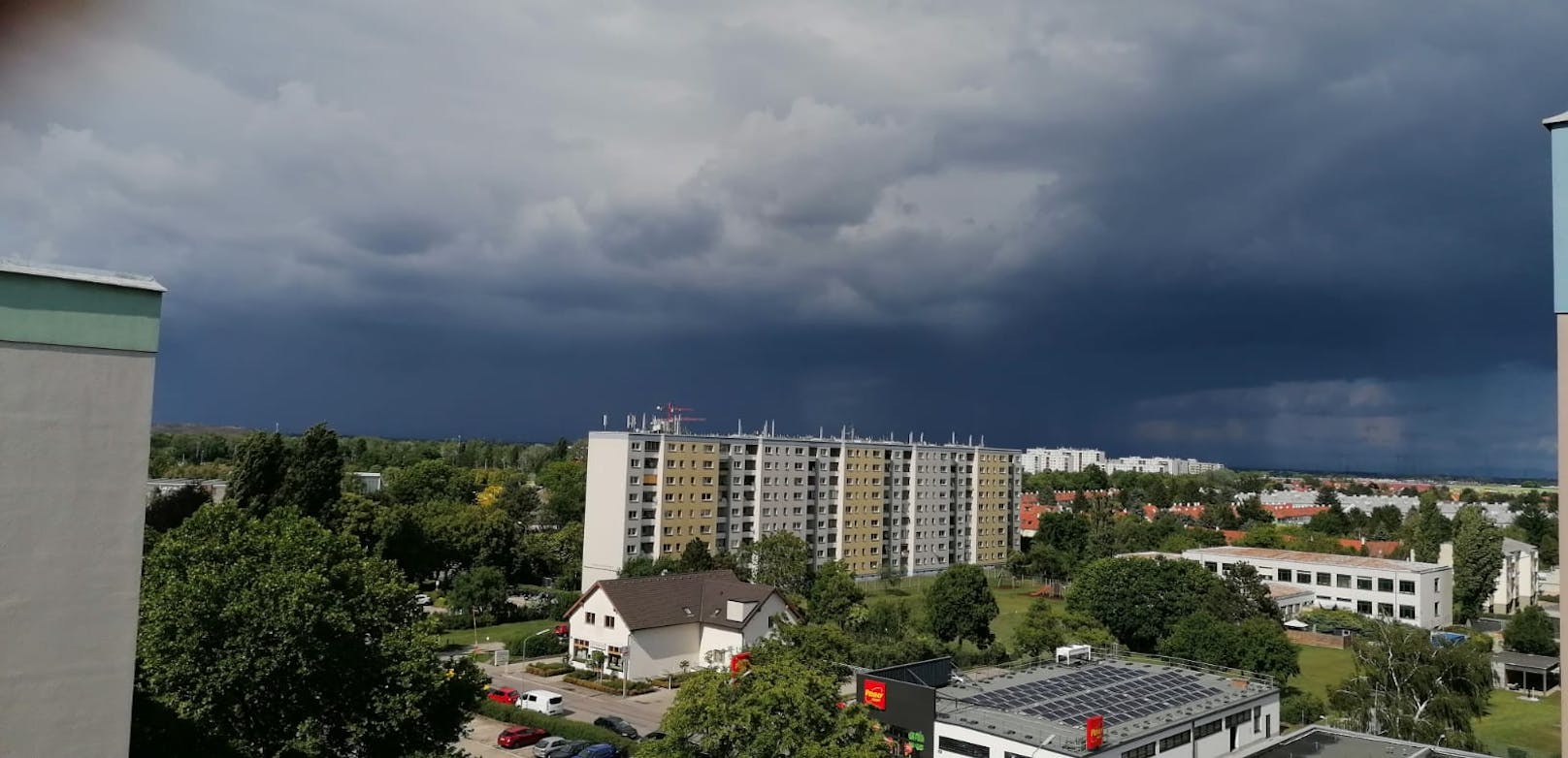 Unwetter in Wien-Donaustadt bei Hirschstetten