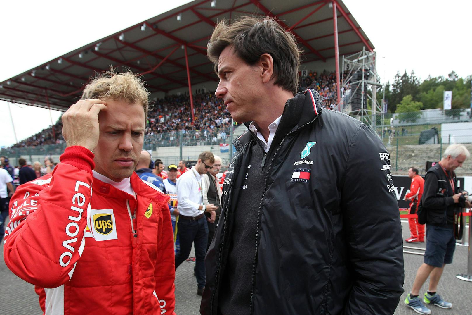 Toto Wolff spricht über ein Engagement von Sebastian Vettel.