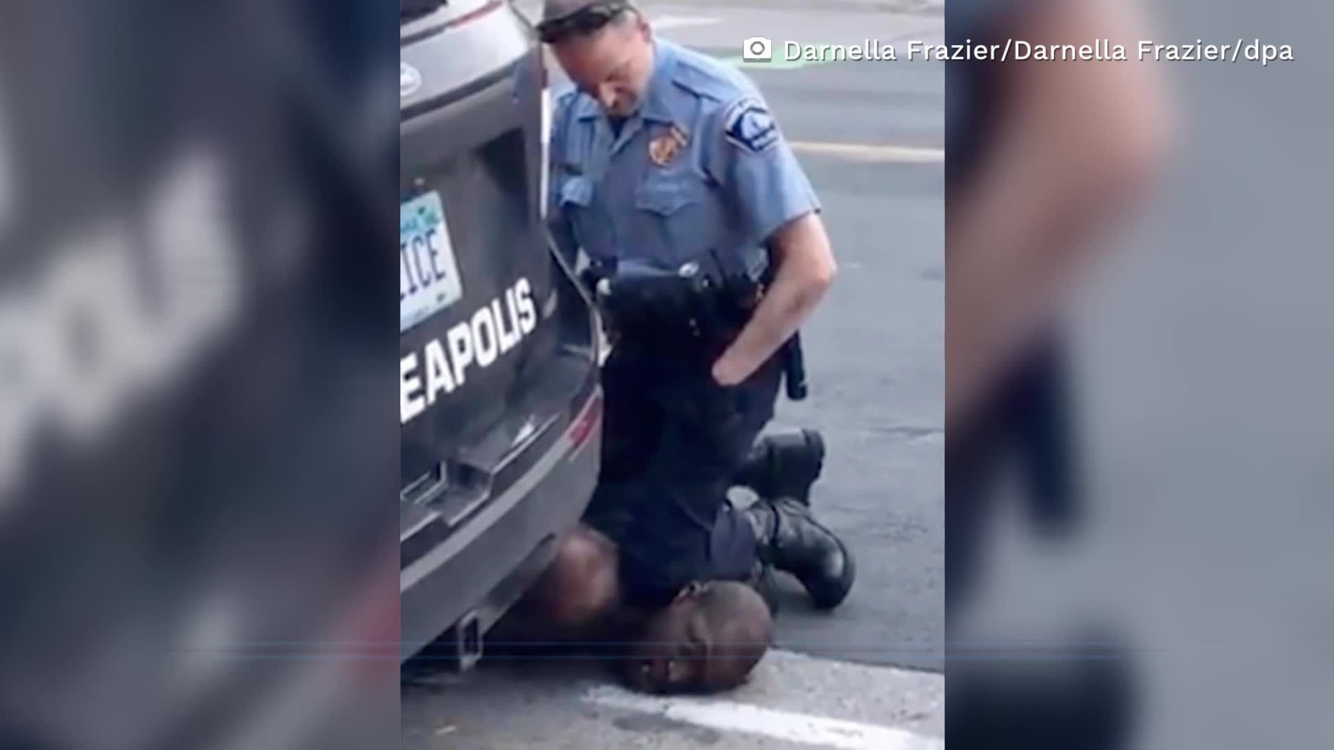 Nach dem Tod von George Floyd bei einem brutalen Polizeieinsatz in den USA wird einer der Beteiligten wegen Mordes angeklagt.