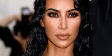 Mysteriöse Milliardärsfamilie kauft Kardashian-Beauty