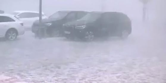 Heftige Niederschläge, Sturmböen und Gewitter sind am Montag, 29. Juni 2020, über Teile der Steiermark gezogen. Im Bild die Situation im Raum Gleisdorf in der Oststeiermark