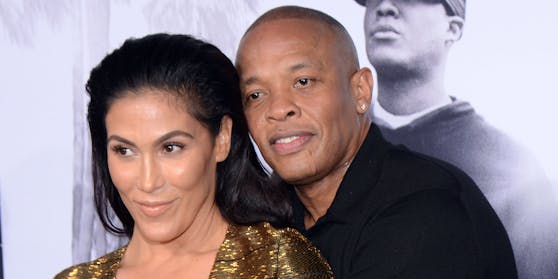 Ein Bild aus besseren Tagen: Nicole Young (li.) hat nach über 20 Jahren Ehe die Scheidung von Musiker Dr. Dre beantragt.