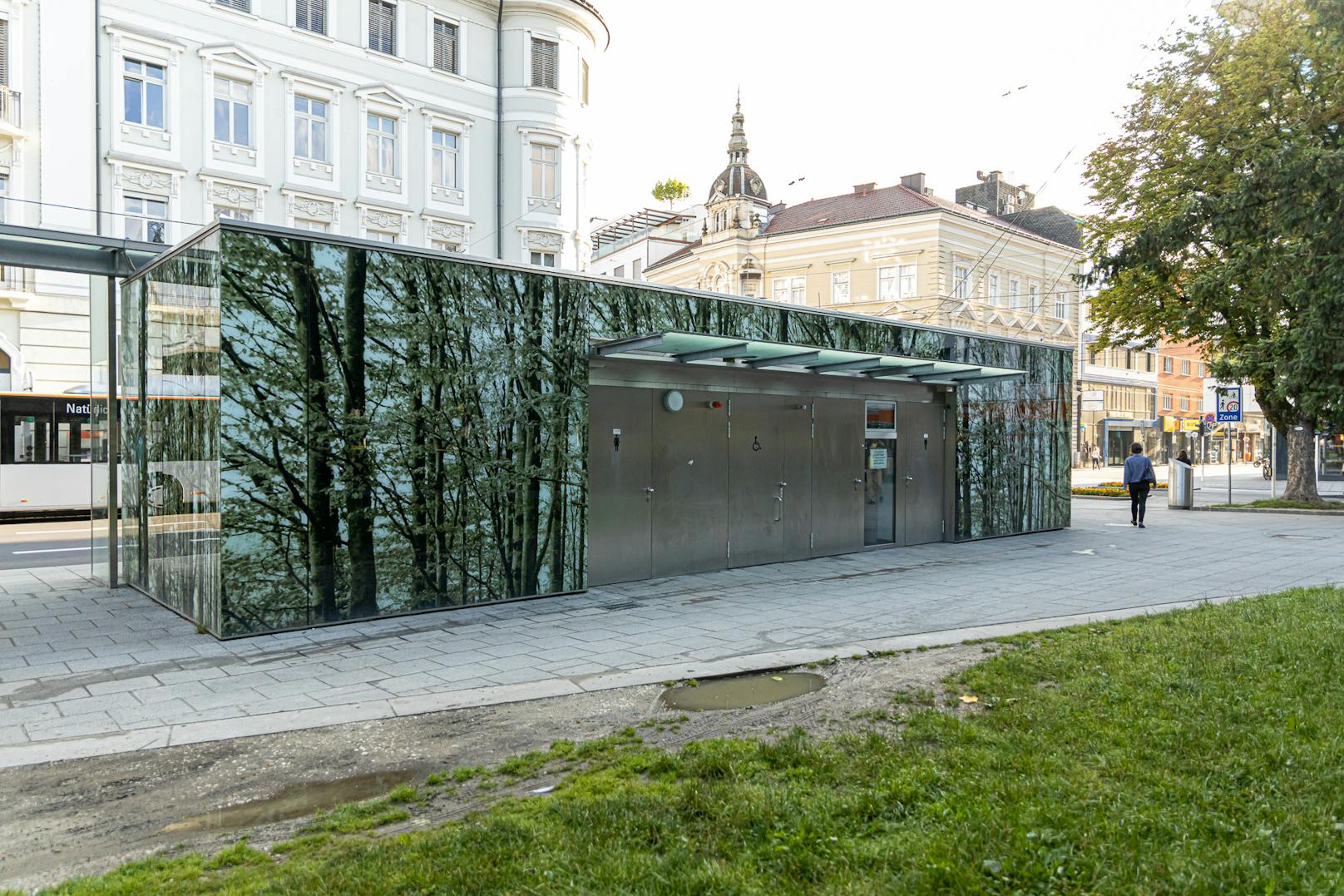 Die Benützung der Toilettenanlage im Volksgarten in Linz kostet künftig 50 Cent.