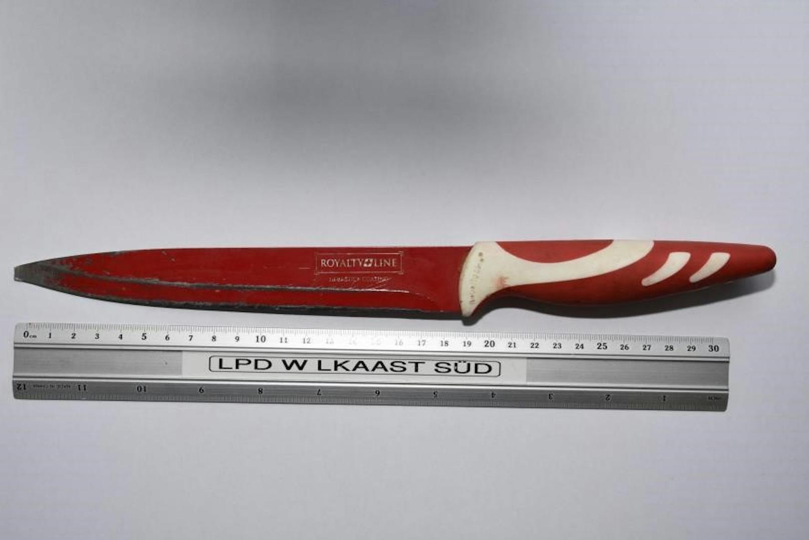 Die Tatwaffe: ein Küchenmesser mit fast 20 Zentimeter Klingenlänge