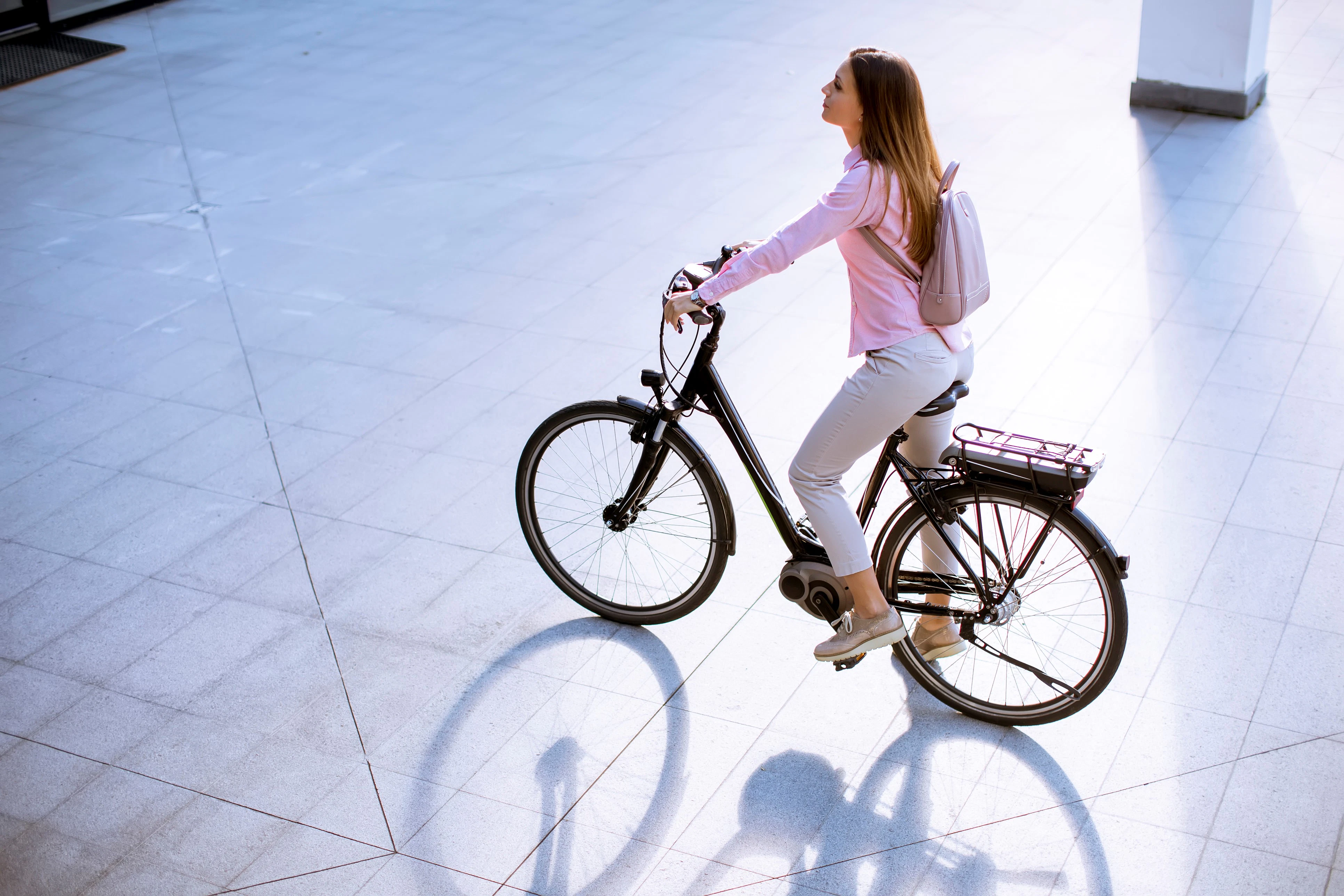 refurbed bietet ab sofort runderneuerte E-Bikes an.