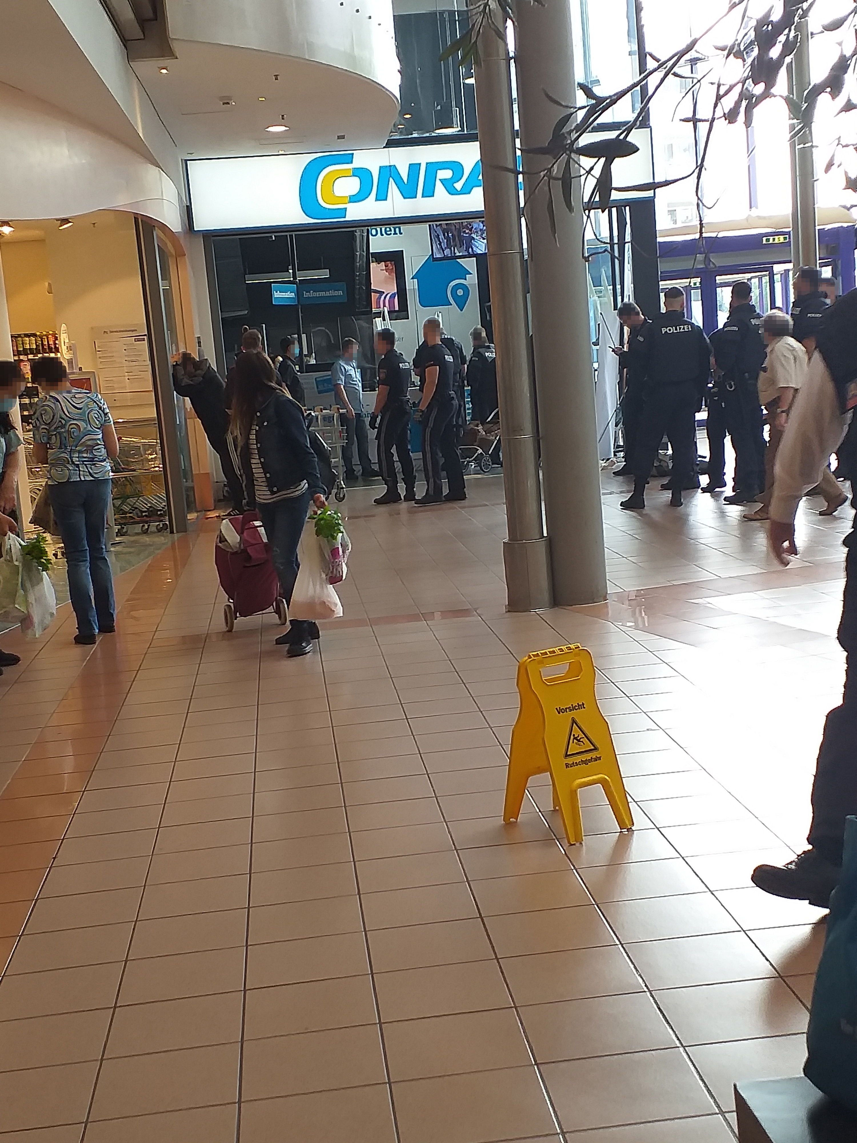 Eine Leserin sah den Einsatz der Polizei.