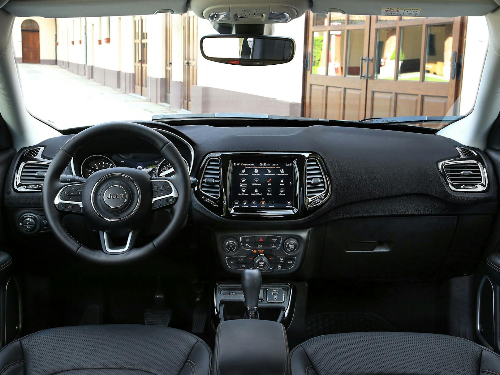 Innenraum Jeep Compass Facelift