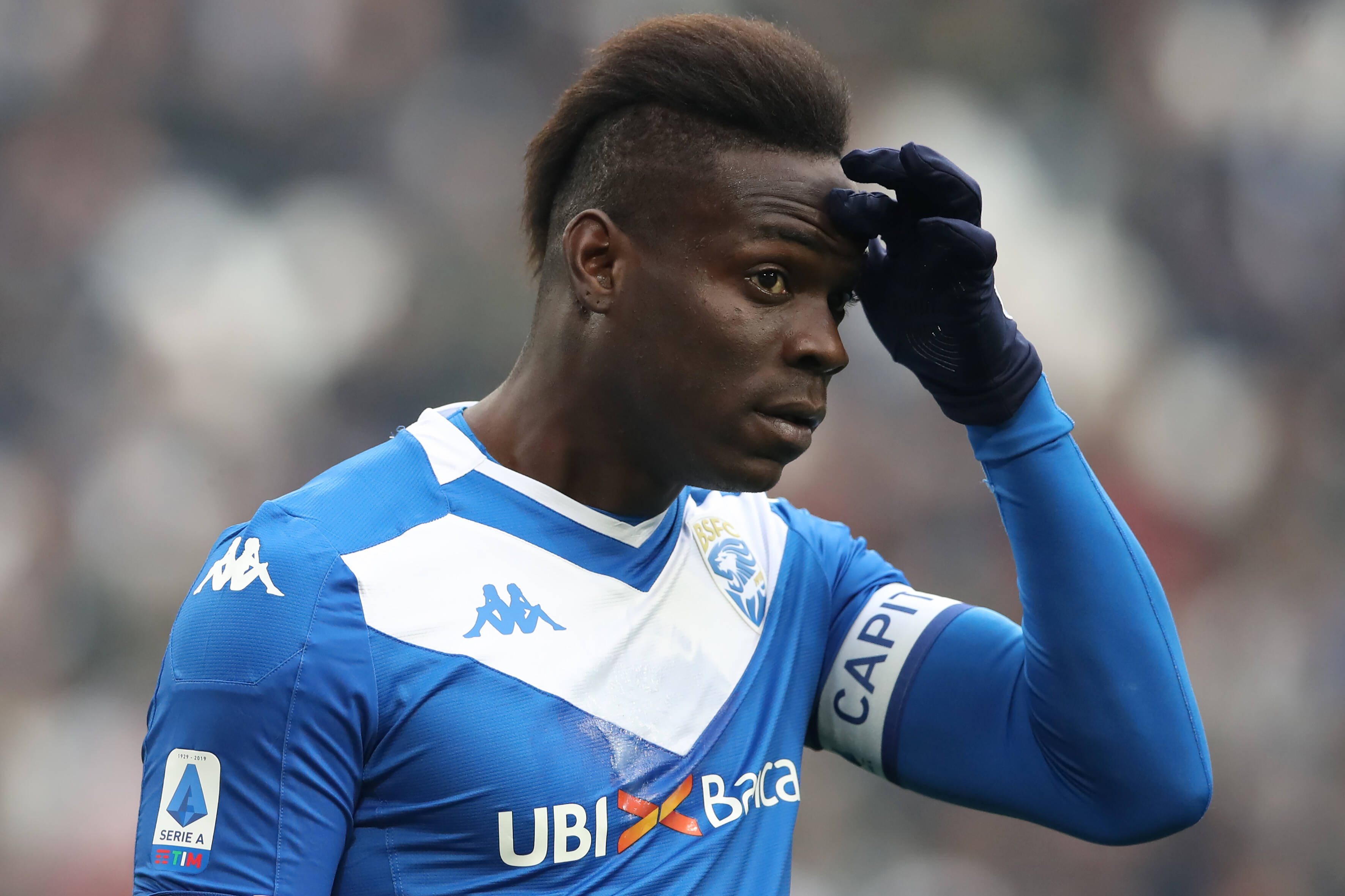 Mario Balotelli muss sich einen neuen Verein suchen.
