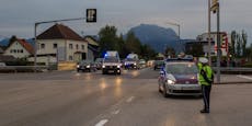 Pkw-Lenker kracht auf Südautobahn in Aufpralldämpfer