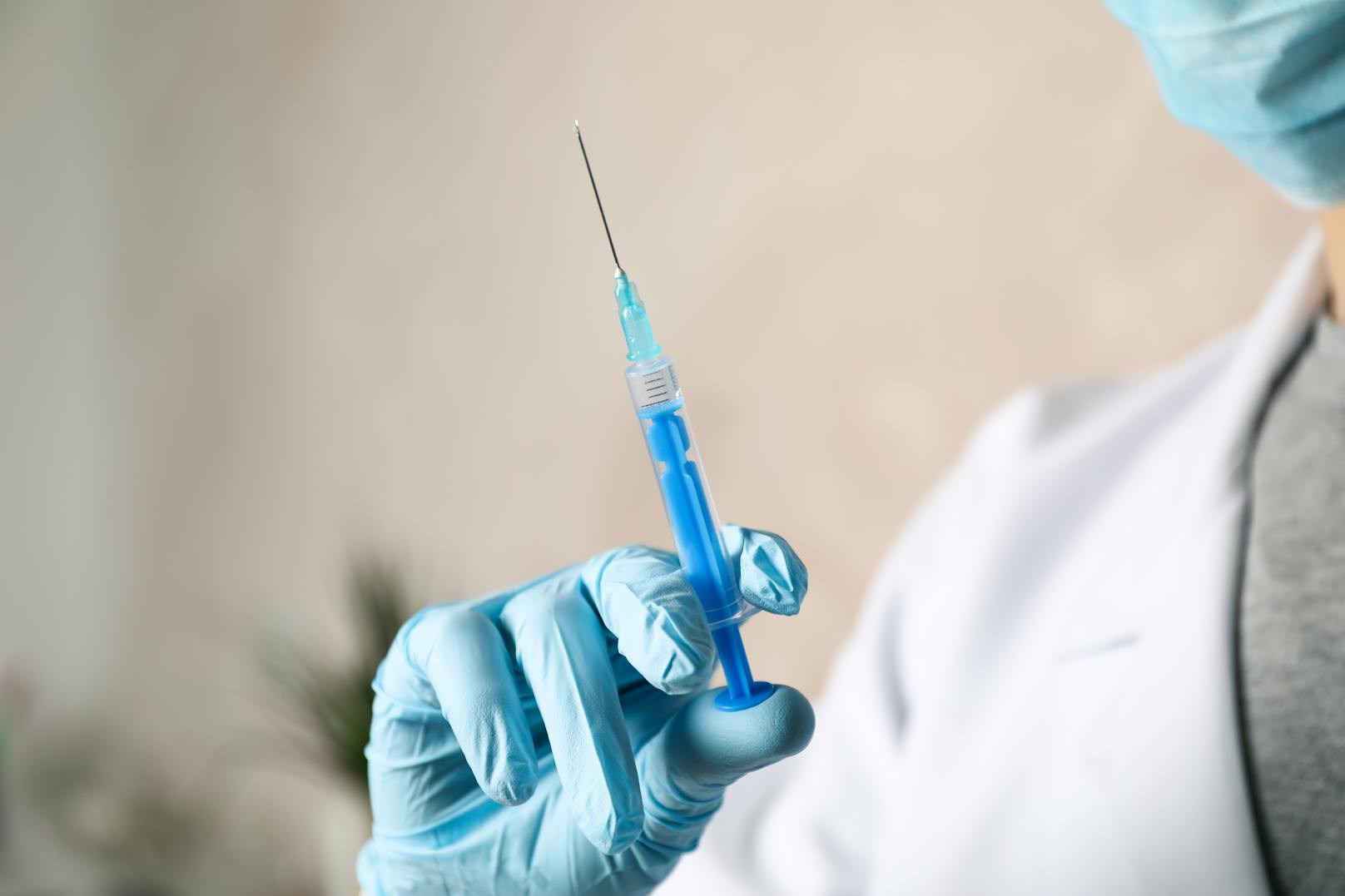Der Coronavirus-Impfstoff AZD1222 könnte bereits im September verfügbar sein.