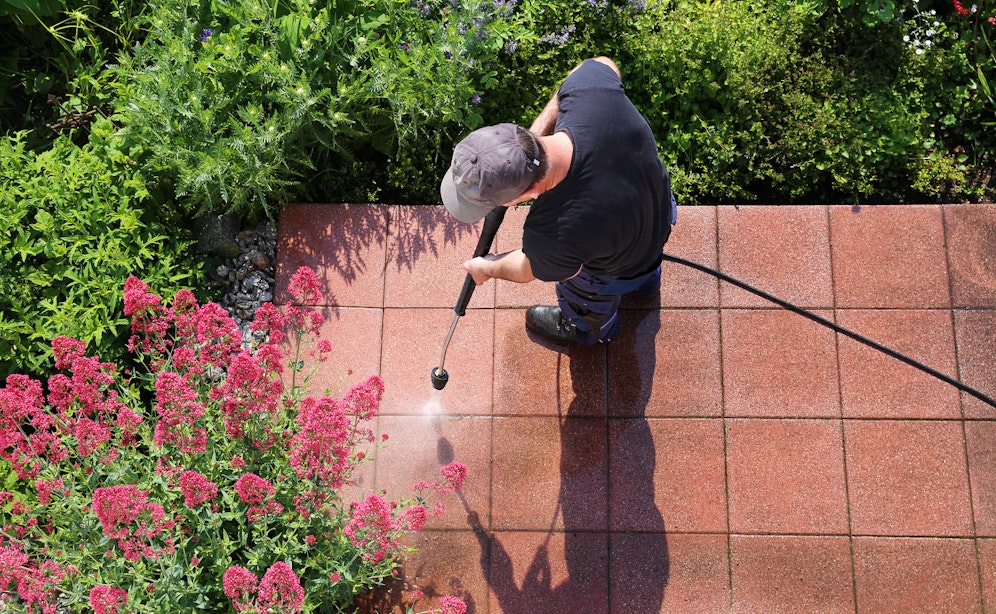 Der Mann zahlte knapp 4.000 Euro für die Reinigung. (Symbolfoto)
