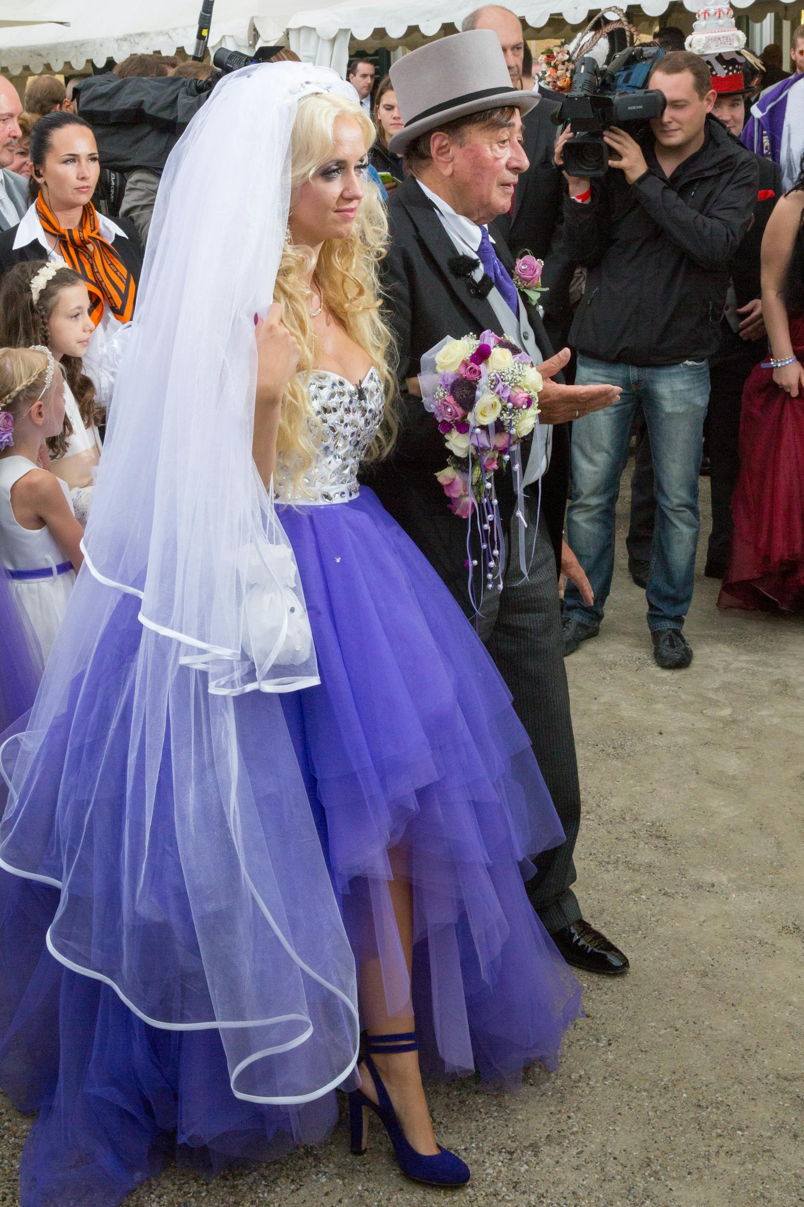 Am 13. September 2014 heirateten Cathy und Richard Lugner.