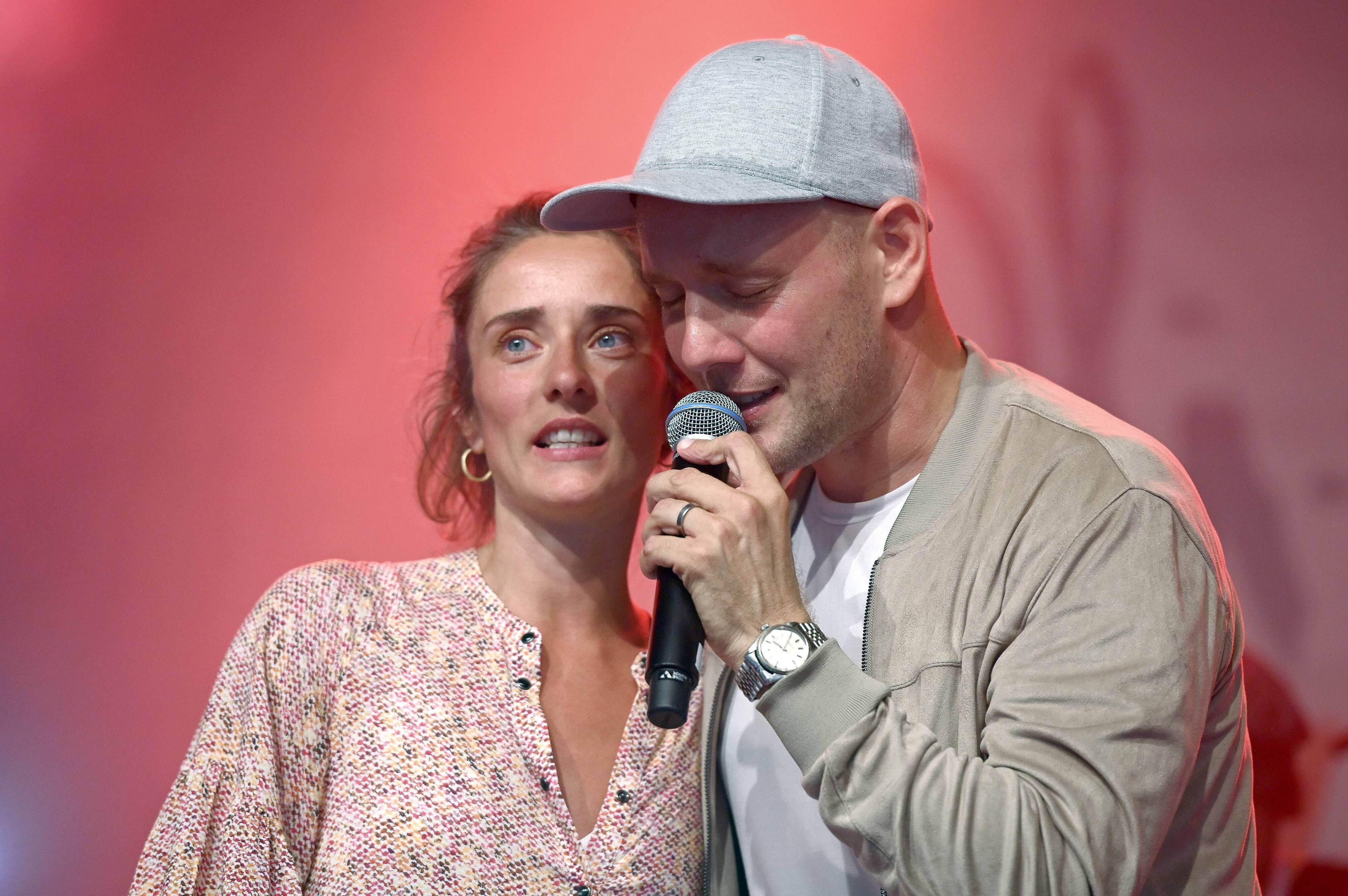 Oli P mit Ehefrau Pauline (Archivbild von 2019)