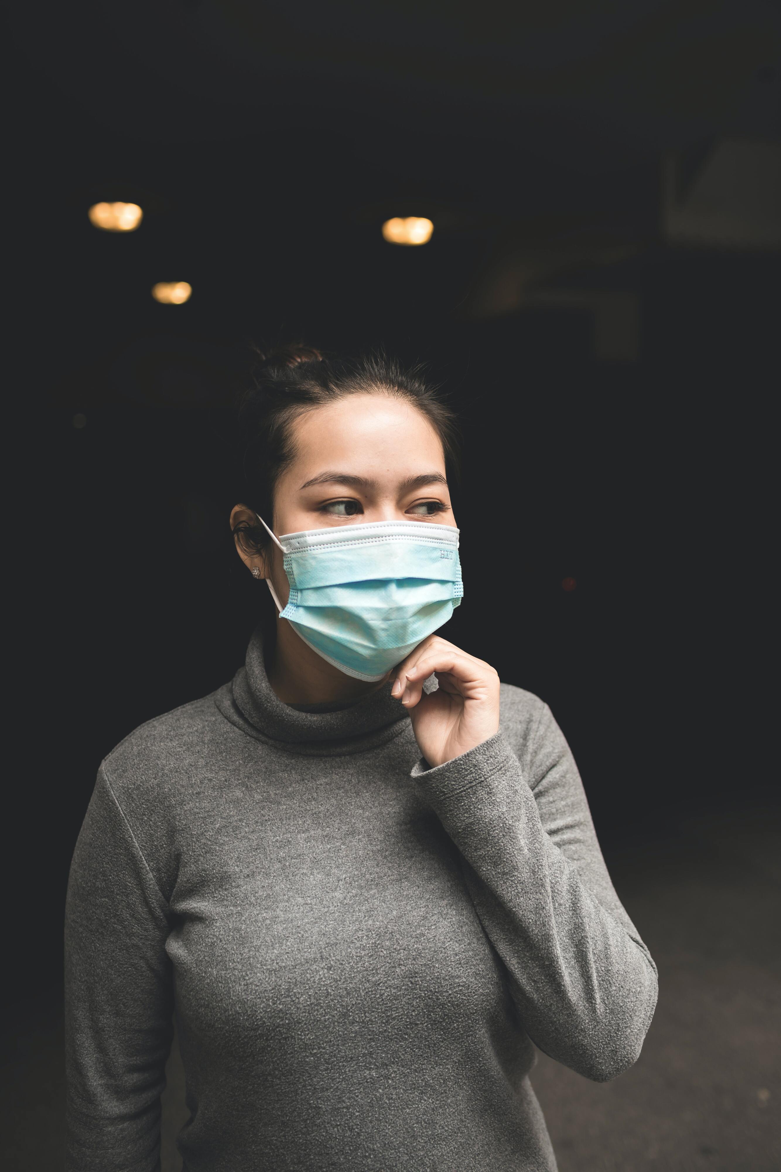 Ein Mikrobiologe beweist - einmal mehr -, wie wichtig Masken im Kampf gegen das Coronavirus sind.<br>