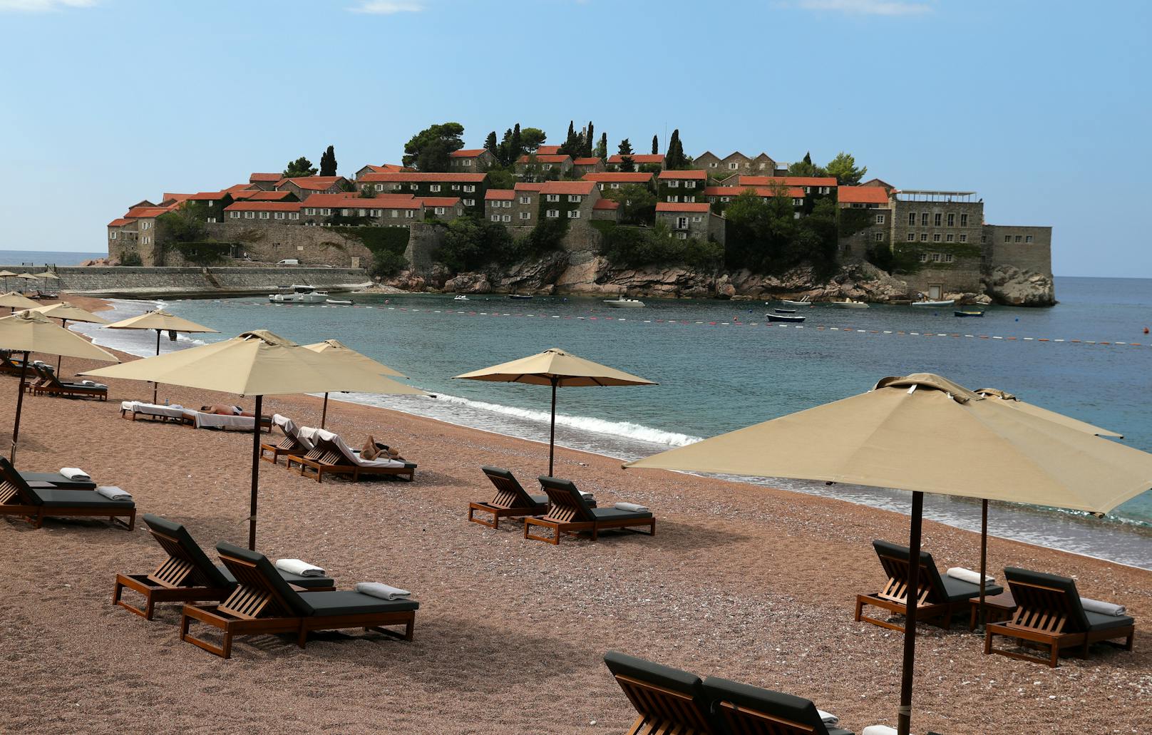 Der Urlaub an der Küste von Montenegro ist vorerst gestrichen.