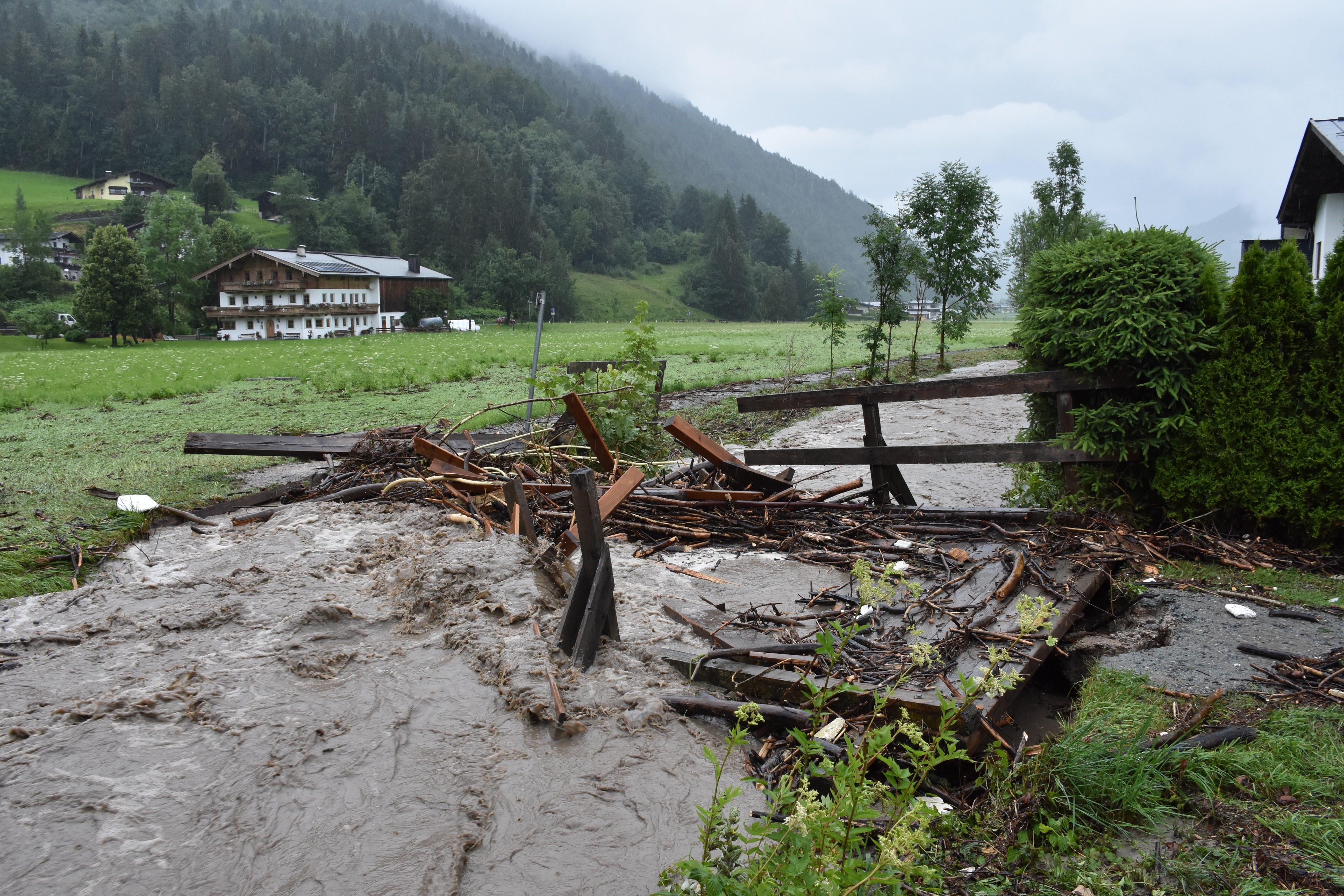 Schwere Hagel-Unwetter Wüteten In Ganz Österreich – Wetter | Heute.at