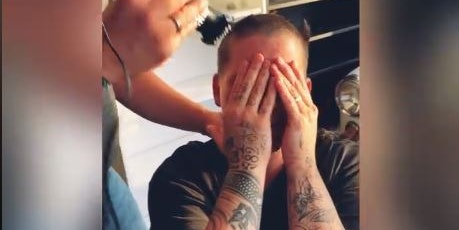 Augen zu und durch! Kerstin Ott mit Fast-Glatze