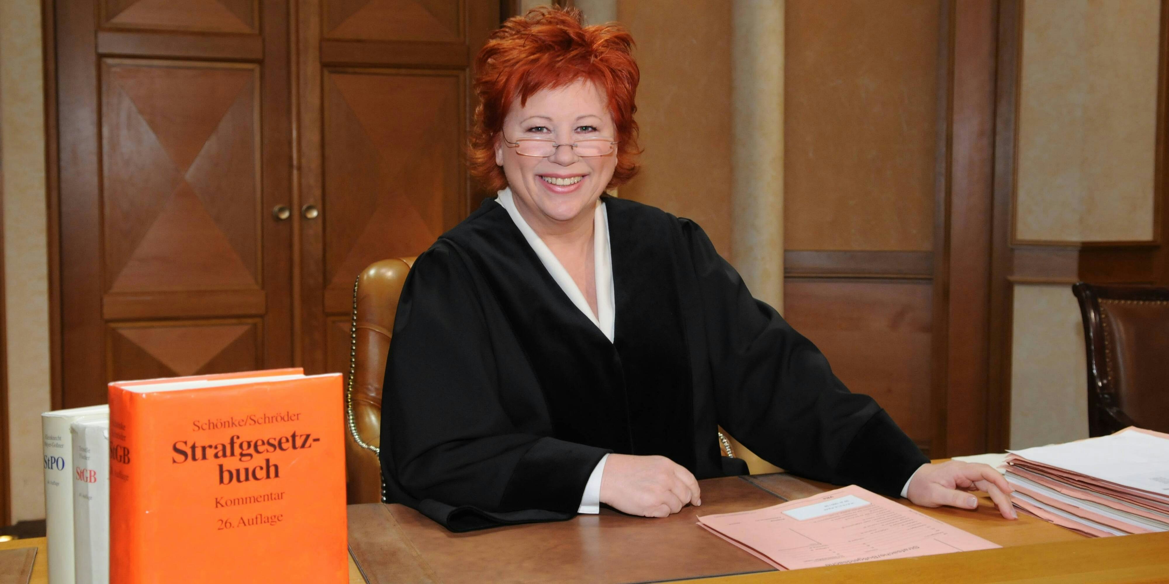 Barbara Salesch erlangte durch ihre pseudo-dokumentarische Gerichtsshow Richterin Barbara Salesch Bekanntheit.