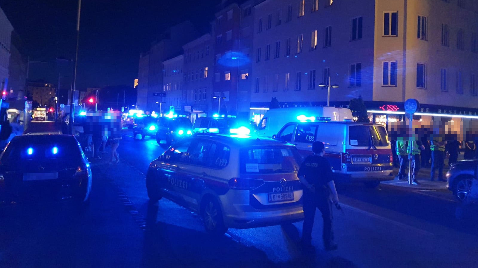 Heute.at - Morddrohung! Mann verletzt eigene Frau und Baby