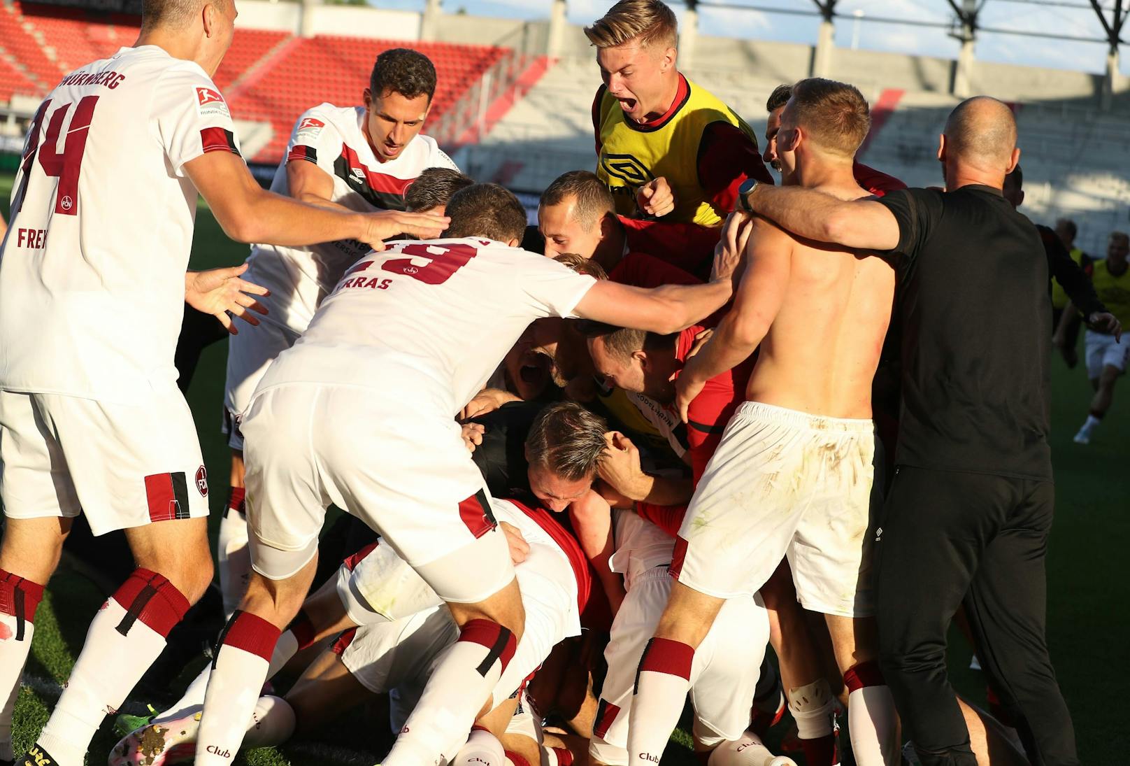 Nürnberg bleibt in der zweiten Liga