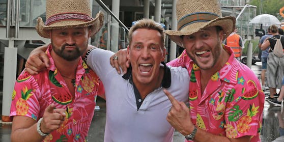 Von "Big Brother" bis Ballermann: Jürgen Milski (Mitte) hat seine TV-Gagen und Honorare gut angelegt